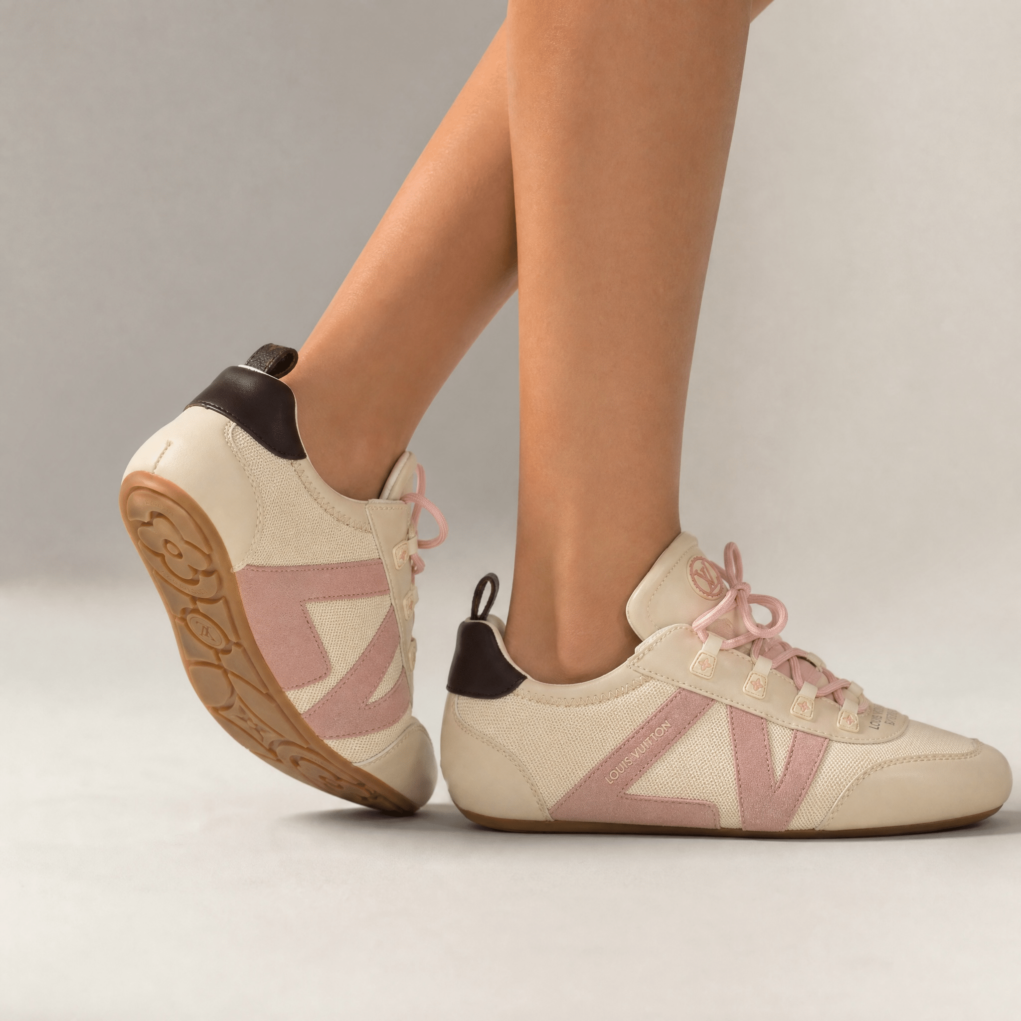 Louis Vuitton Feminine Retro Runner Sneakers 🌸✨ - MASTERPIECE