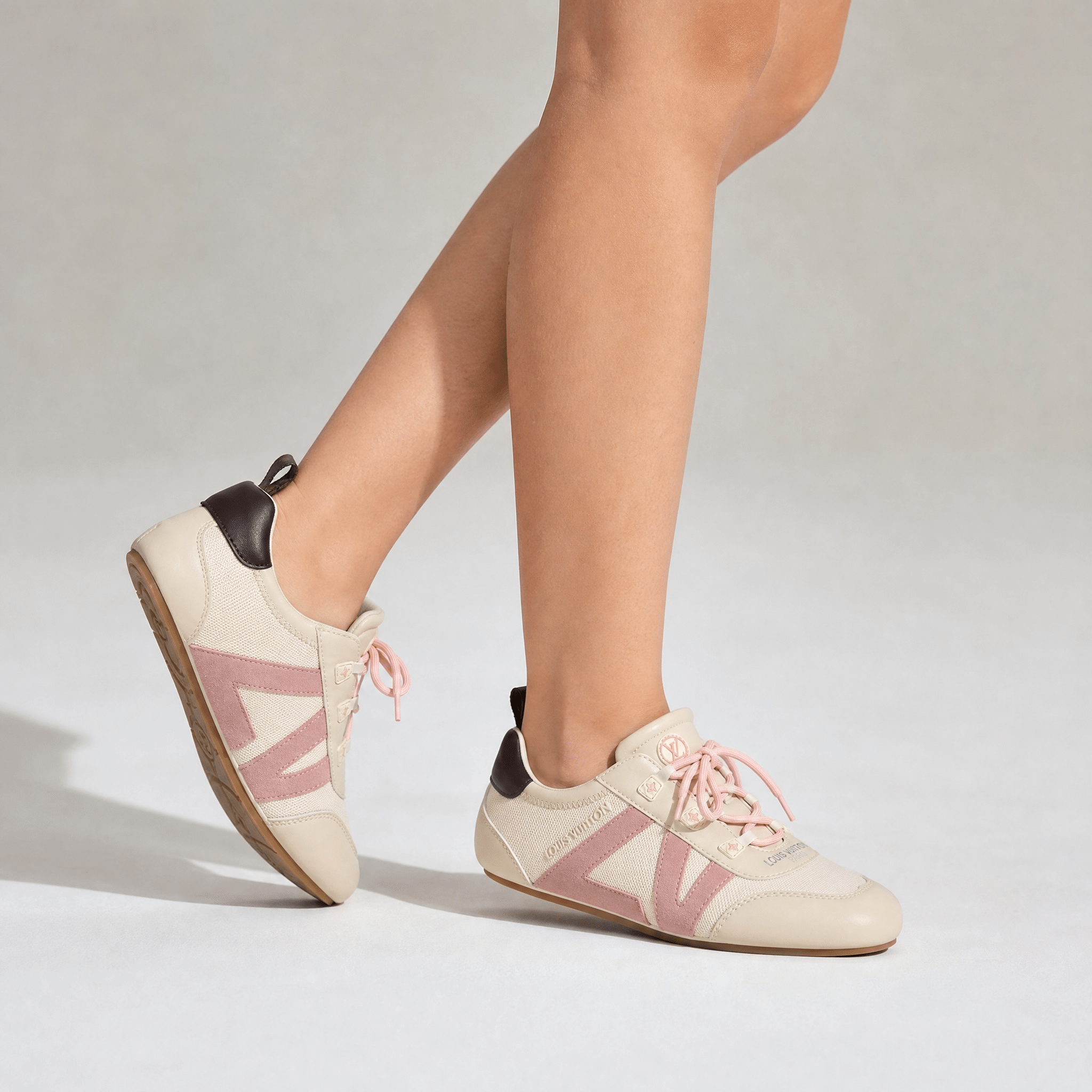 Louis Vuitton Feminine Retro Runner Sneakers 🌸✨ - MASTERPIECE