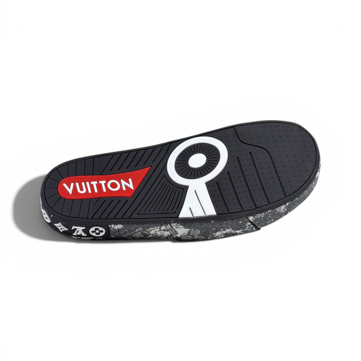 Louis Vuitton Grey Monogram Slide Sandals – Luxury Designer Casual Slippers ✨🩶 - MASTERPIECE