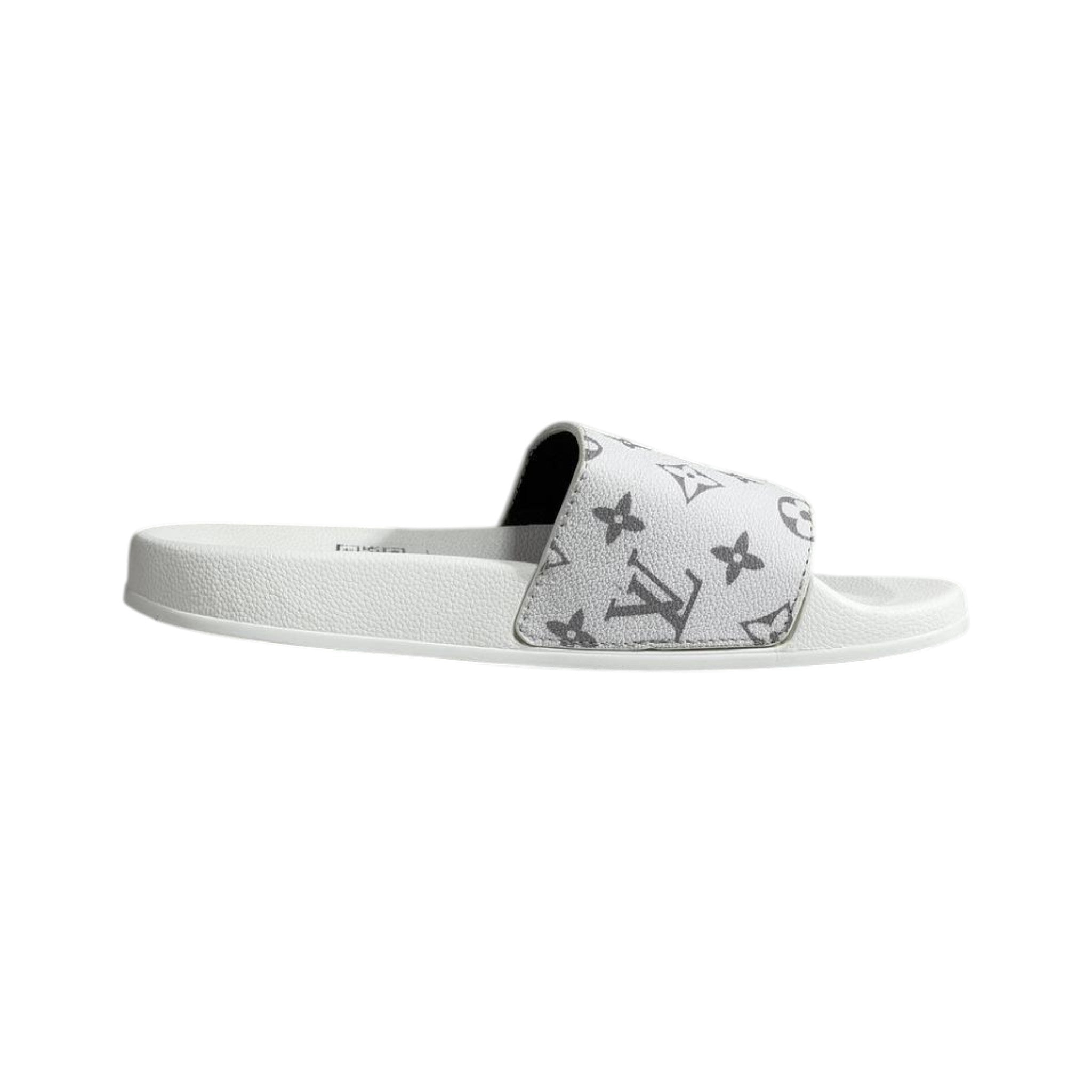 Louis Vuitton White Monogram Slides – Luxury Everyday Comfort Sandals 🤍👡 - MASTERPIECE