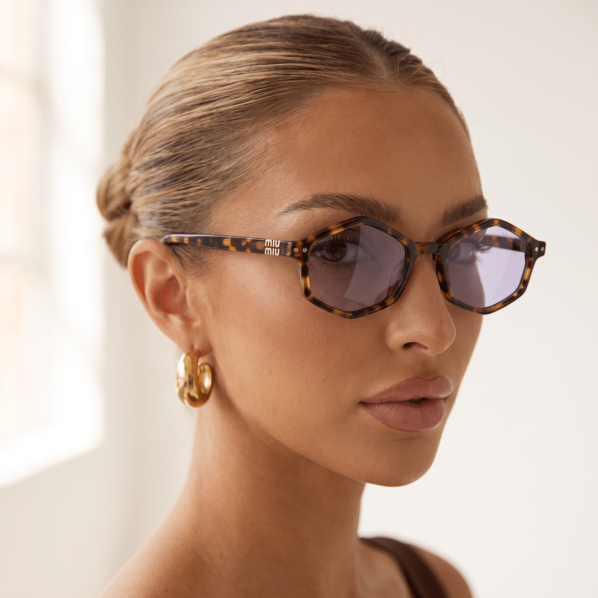 🕶️ Miu Miu Tortoiseshell Geometric Sunglasses | Trendy Luxury Eyewear ✨ - MASTERPIECE