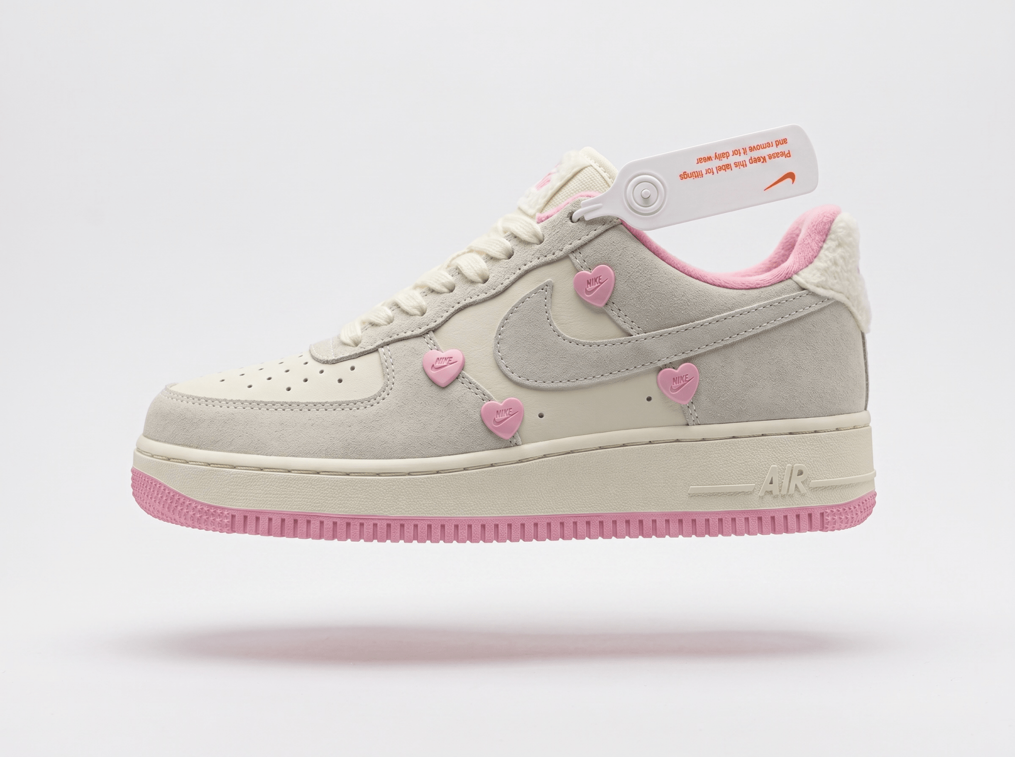 Nike Air Force 1 Pink Hearts 🤍🩷👟 - MASTERPIECE