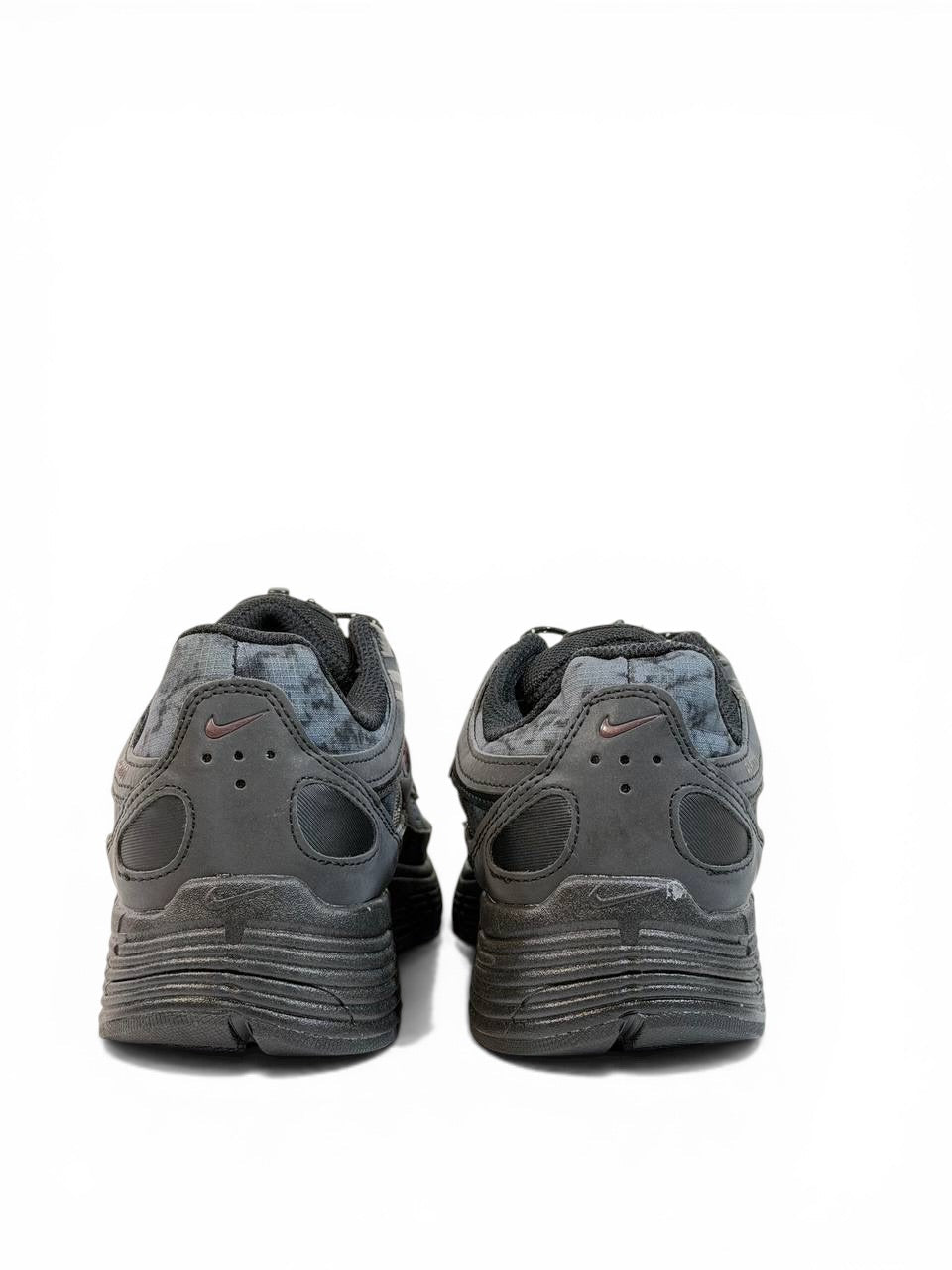 Nike Black Tech Runner Sneakers 🖤🔥 Performance Street Style - MASTERPIECE