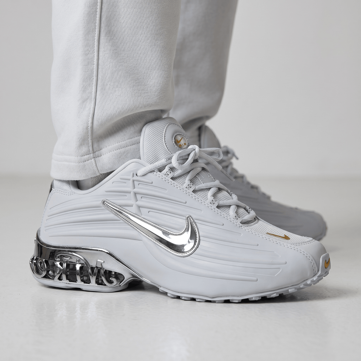 Nike Shox Chrome — Silver - MASTERPIECE