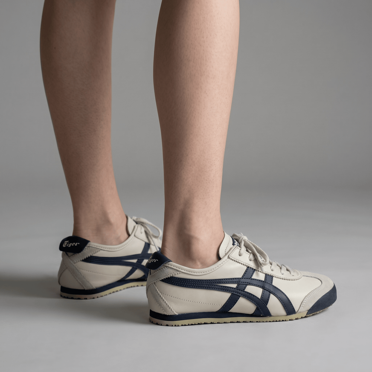 Onitsuka Tiger Mexico 66 Sneakers Beige & Navy 👟✨ - MASTERPIECE