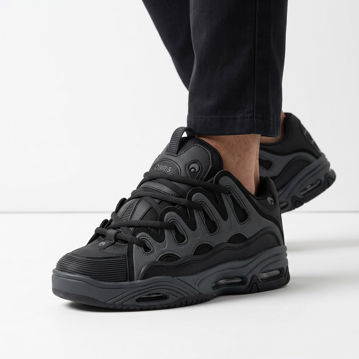 Osiris D3 2001 – Triple Black Chunky Runner 🖤👟 - MASTERPIECE