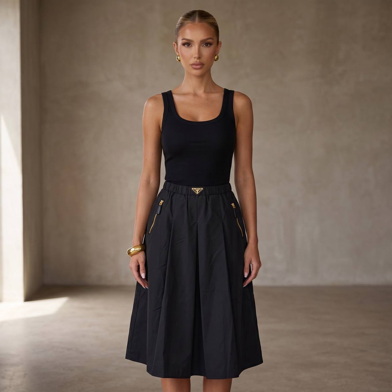 Prada Black Pleated Midi Skirt 🖤✨