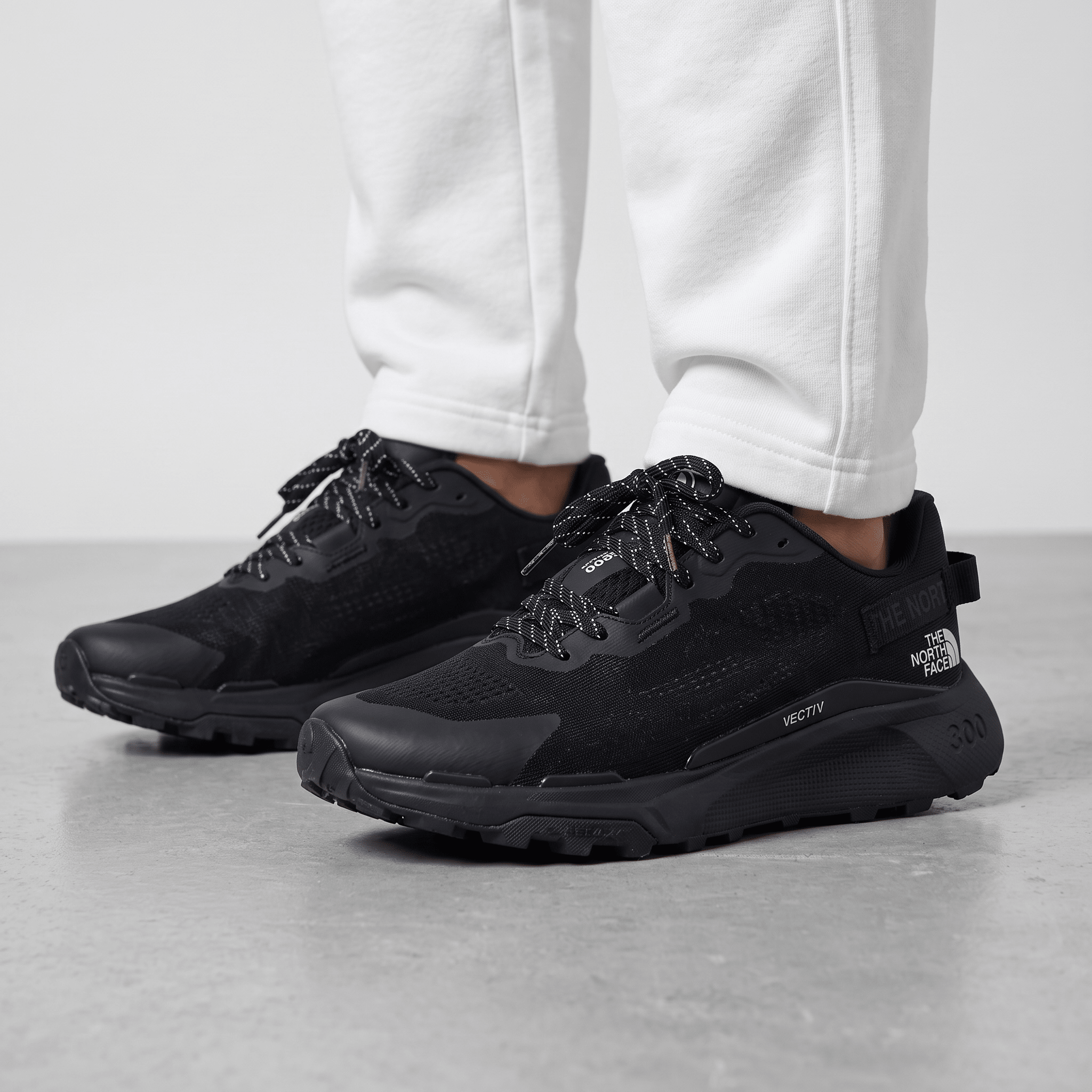 🖤 The North Face VECTIV 800 – Triple Black Trail Running Shoes - MASTERPIECE