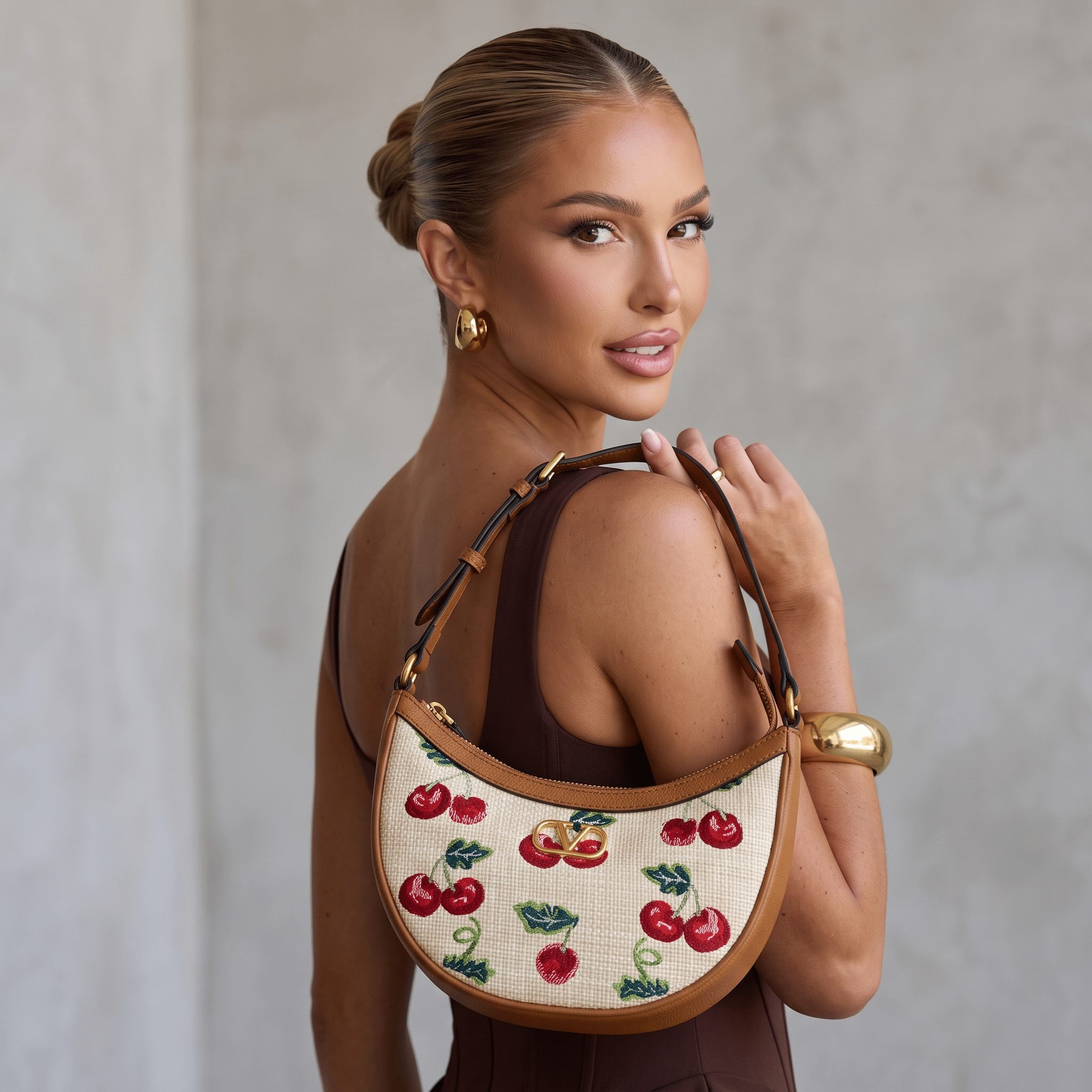 🍒 Valentino Cherry Embroidered Hobo Bag – Tan - MASTERPIECE