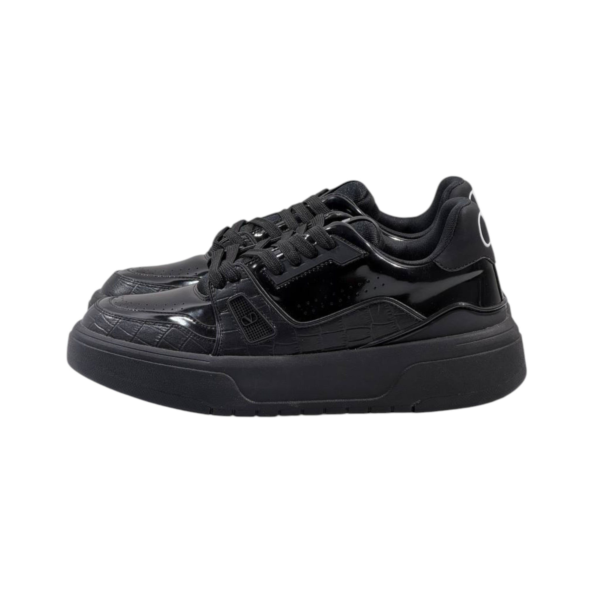 🖤 Valentino Garavani All-Black Platform Sneakers 👟🔥 - MASTERPIECE