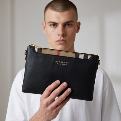 👜 Burberry Vintage Check Leather Messenger Pouch
