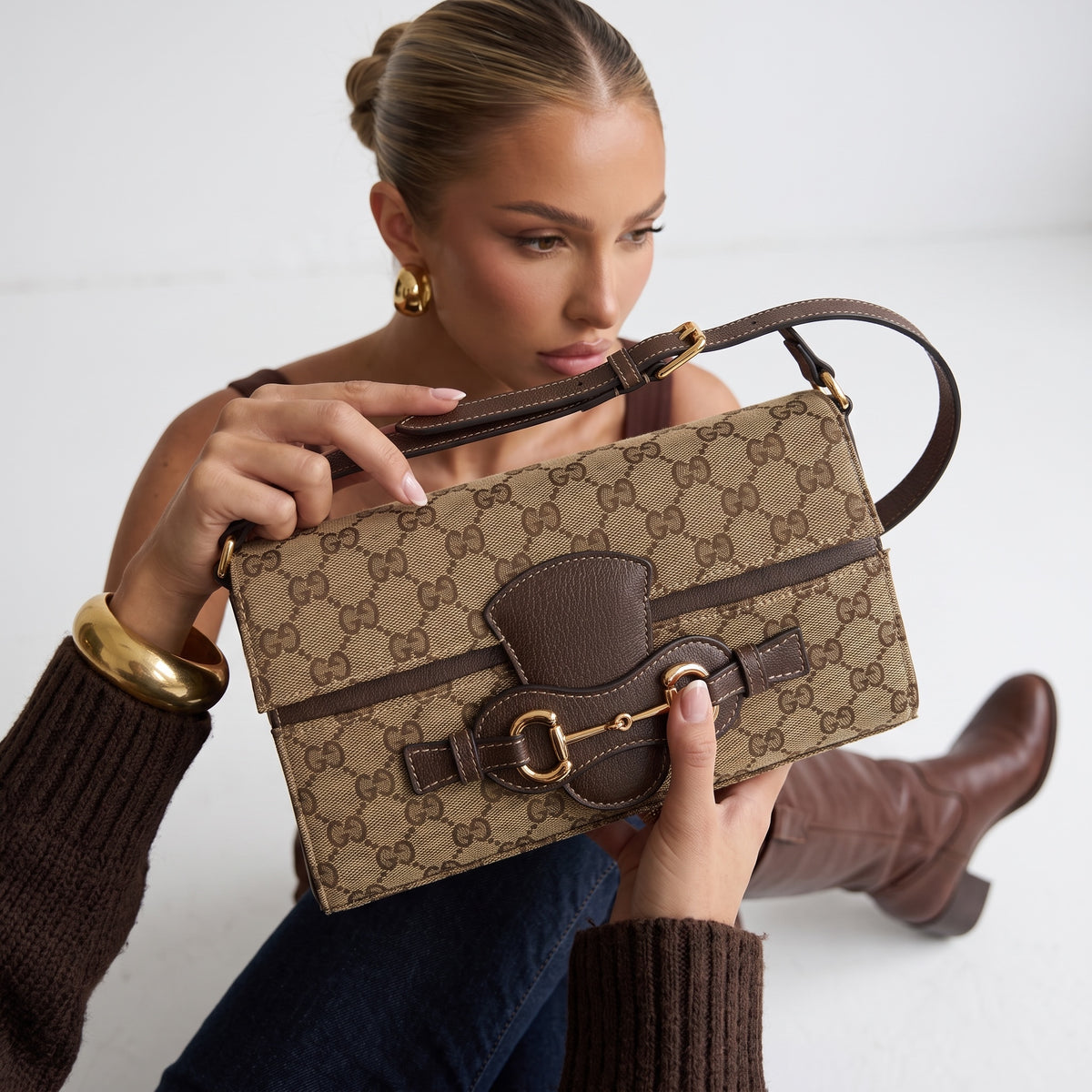 Gucci Horsebit 1955 beige GG monogram shoulder bag with brown leather trim and gold horsebit hardware