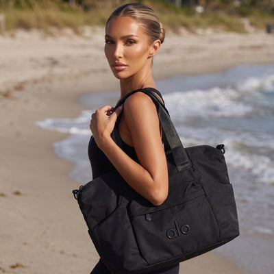 🖤 Alo Yoga Everyday Utility Tote Bag – Classic Black