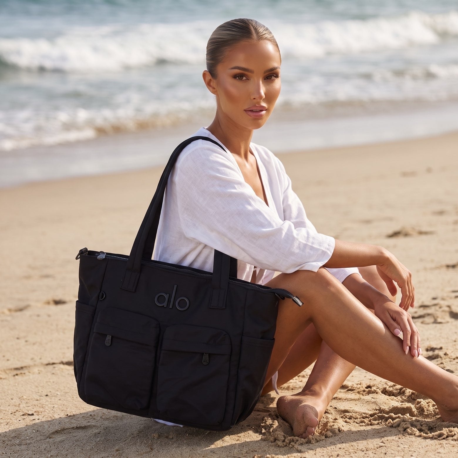 🖤 Alo Yoga Everyday Utility Tote Bag – Classic Black