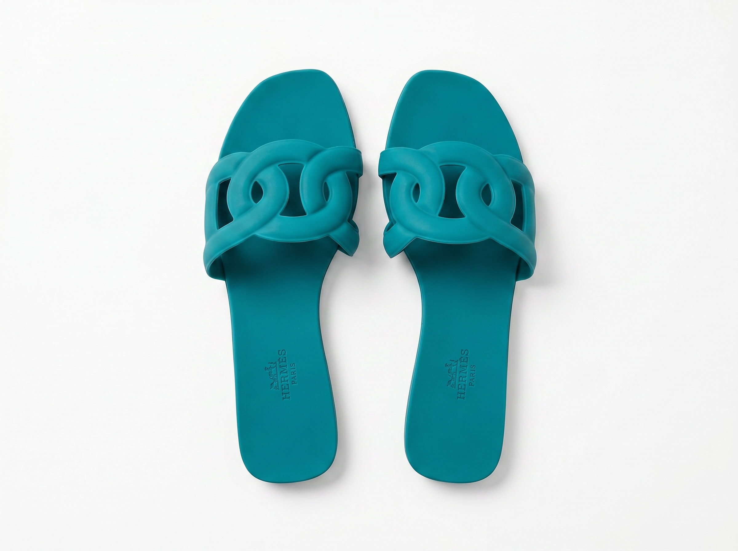 Hermès Chypre Rubber Sandals – Emerald Green 💚