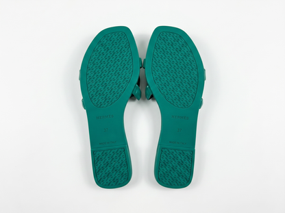 Hermès Chypre Rubber Sandals – Emerald Green 💚