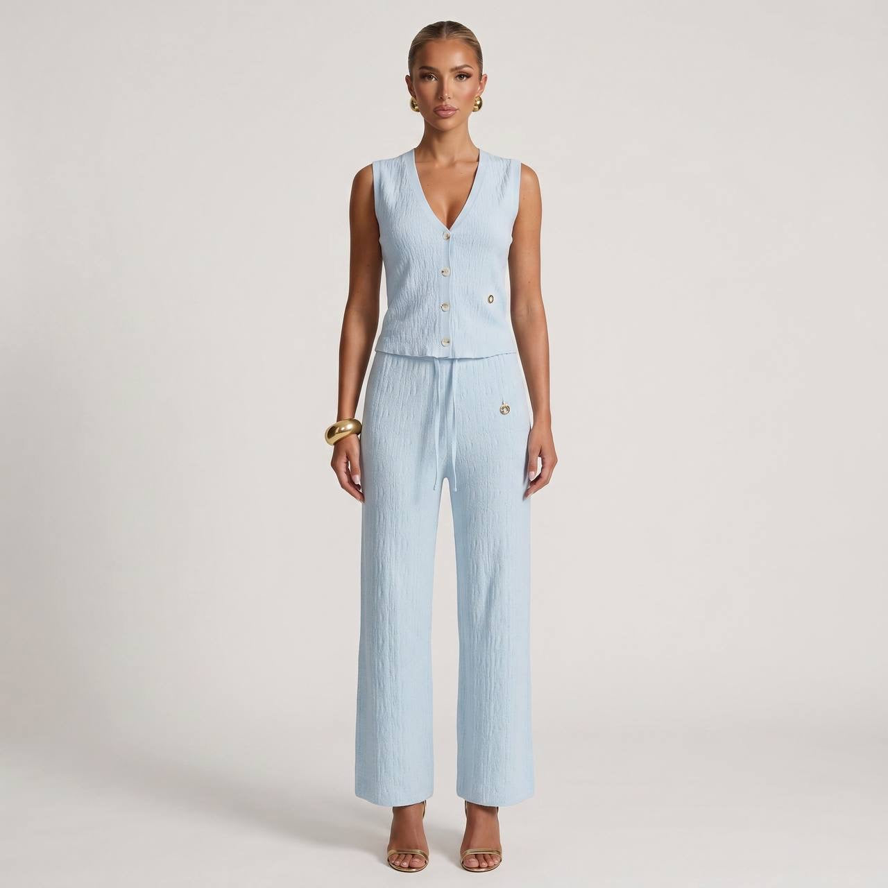 Loro Piana Textured Knit Co-Ord Set – Sky Blue 💙✨