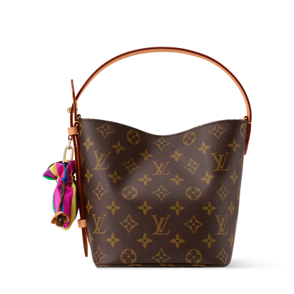 👜 Louis Vuitton Monogram Bucket Bag with Silk Bow Charm