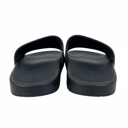 Burberry Check Slides – Black Edition 🖤✨