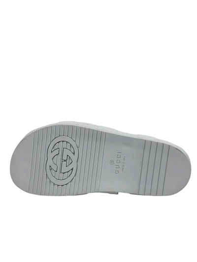 GUCCI GG Embossed Slide Sandals – White Edition 🤍✨