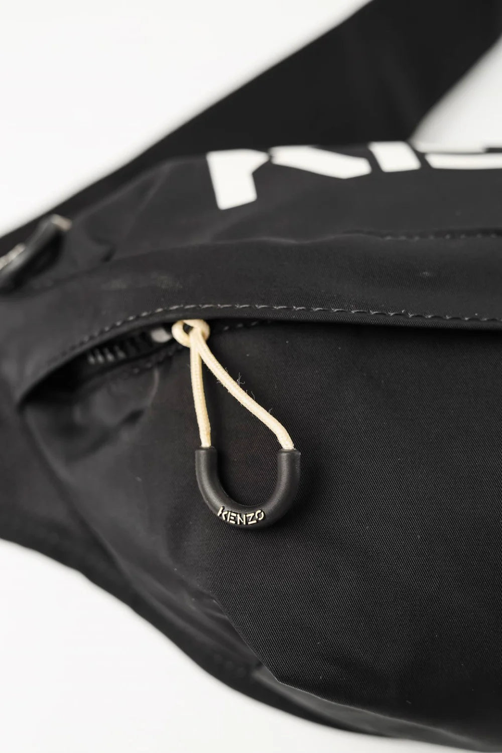 KENZO Black Logo Belt Bag 🎒 – Sleek & Stylish Streetwear Essential