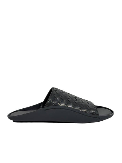 Bottega Veneta Intrecciato Slide Sandals – Black Edition 🖤✨