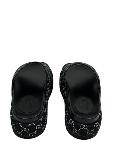 GUCCI GG Canvas Slide Sandals – Black Monogram Edition 🖤🌀