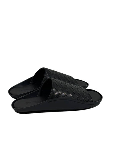 Bottega Veneta Intrecciato Slide Sandals – Black Edition 🖤✨