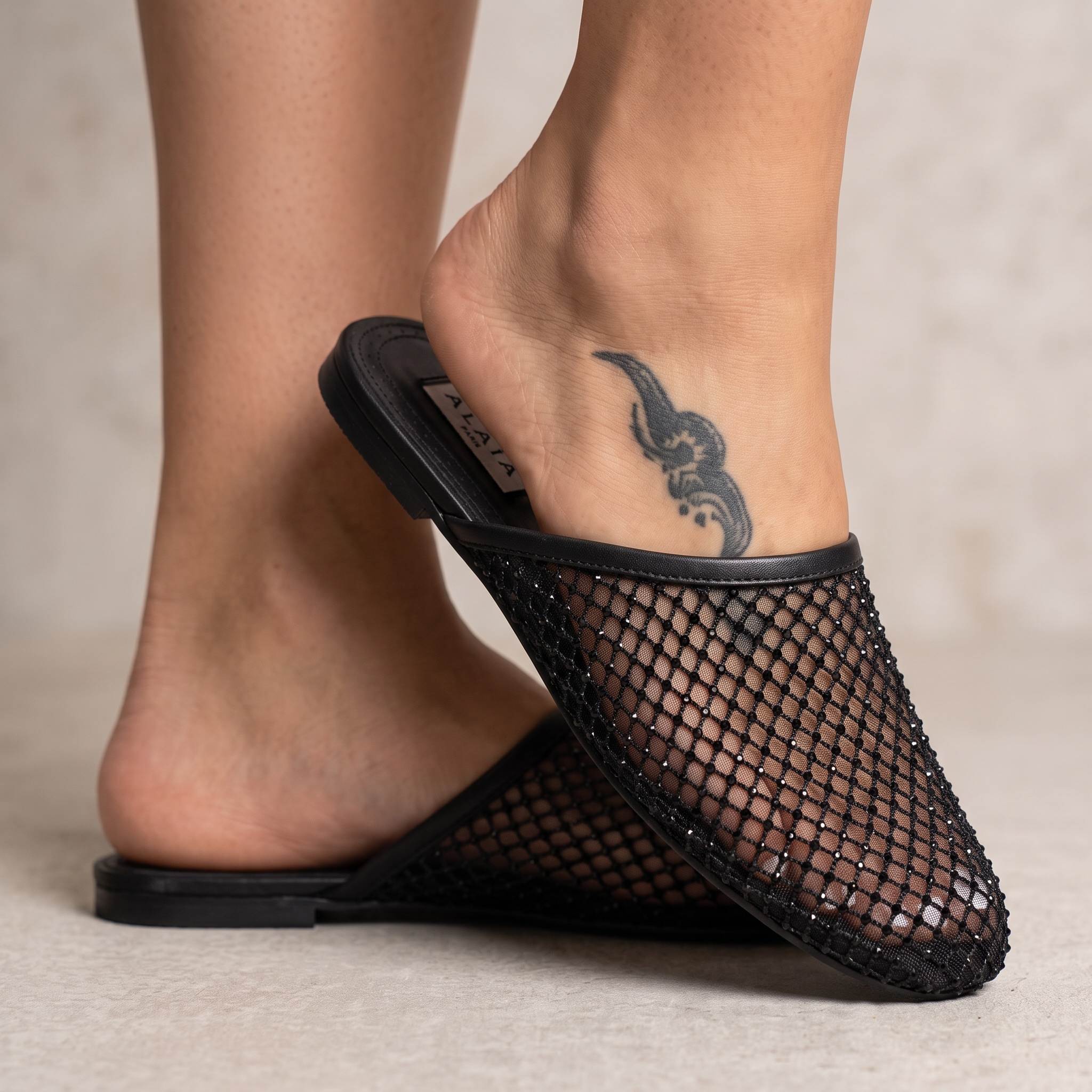 ✨ Alaïa Crystal Mesh Mule Flats – Black