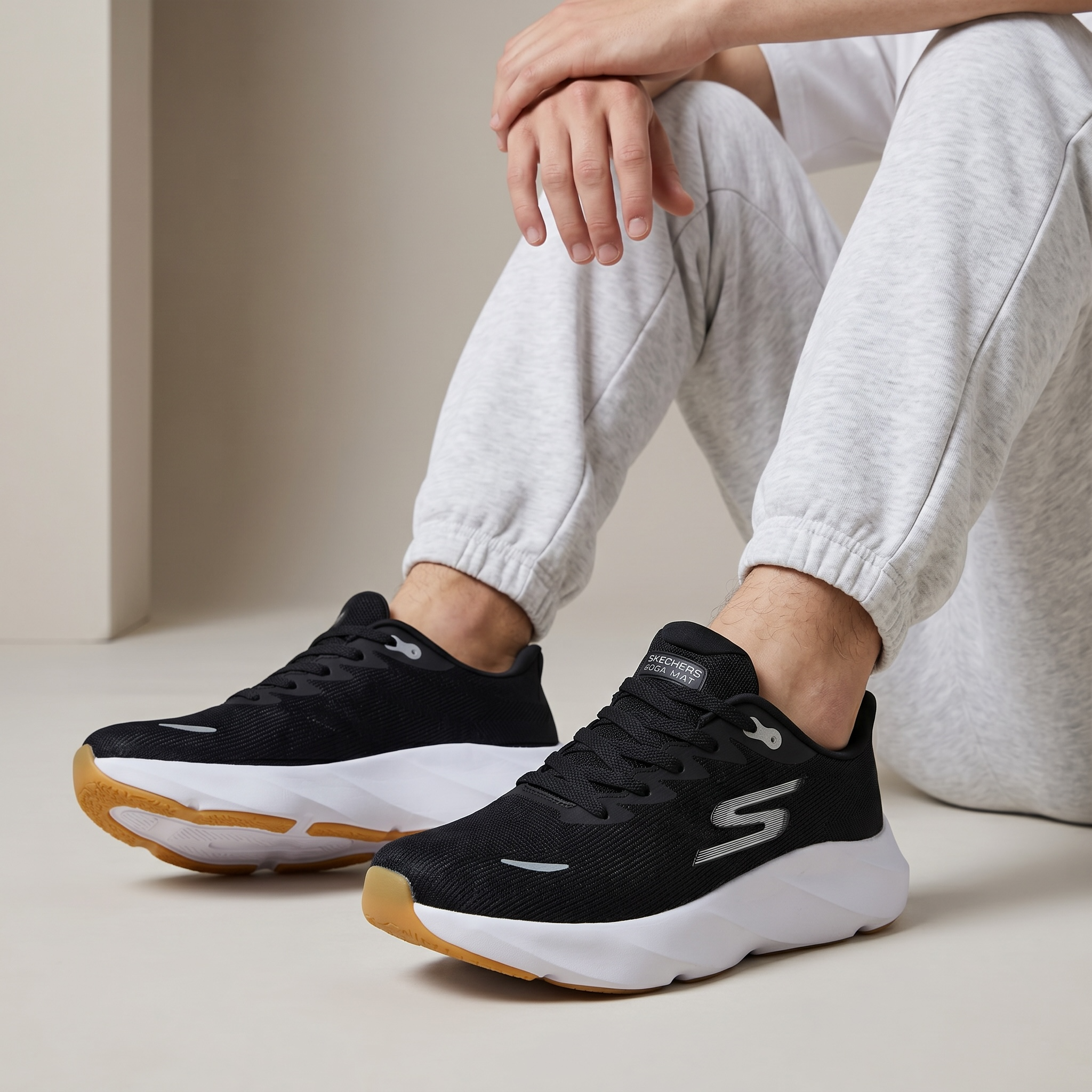 🖤 Skechers GO RUN Performance Sneakers – Black/White