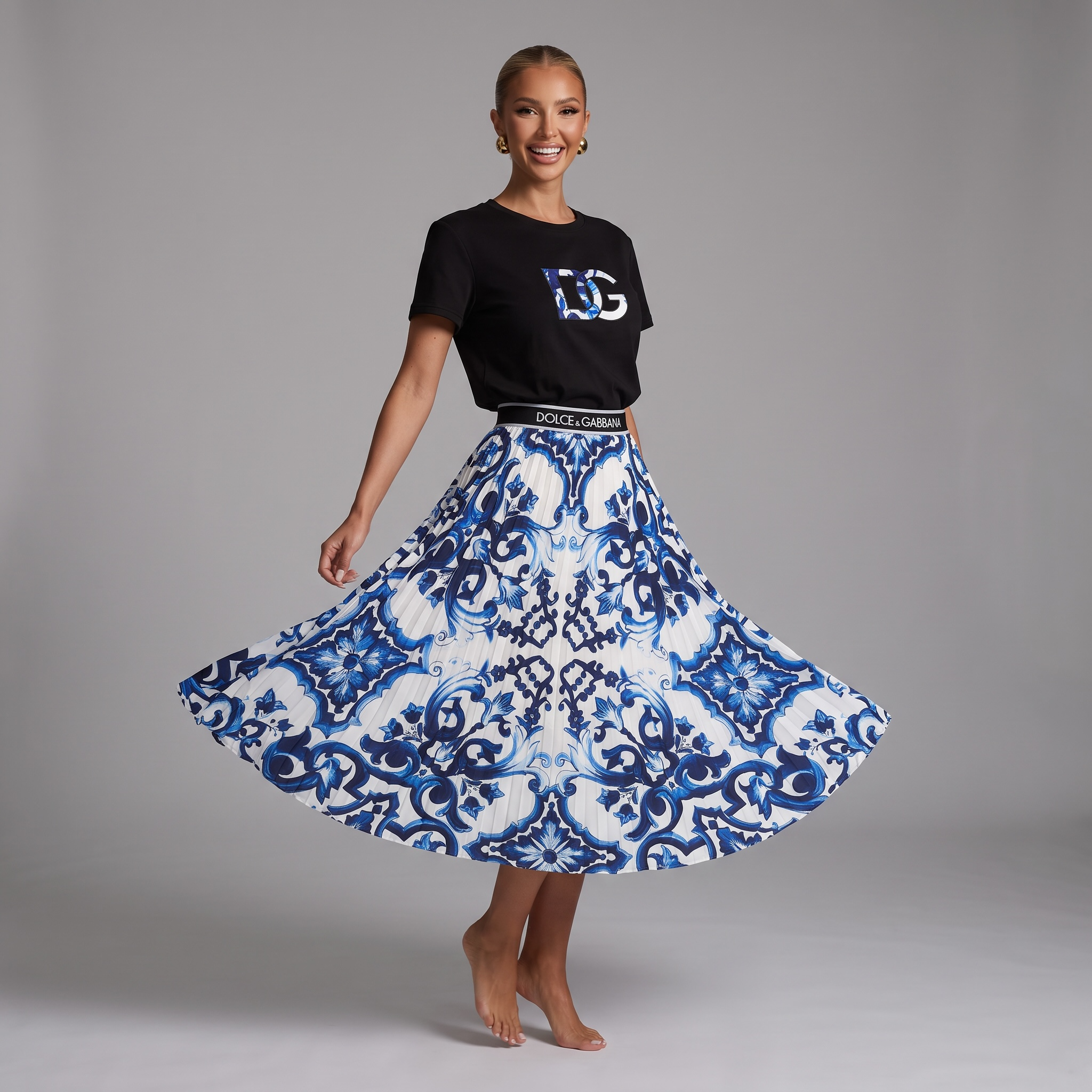 🖤💙 Dolce & Gabbana Majolica T-Shirt & Pleated Maxi Skirt Set |