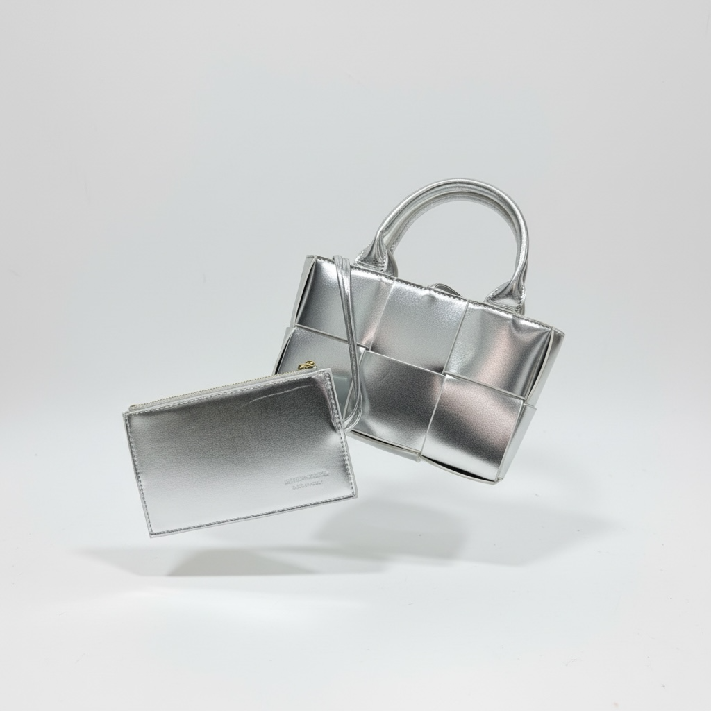 🩶 Silver Bottega Veneta Mini Intrecciato Tote & Card Holder