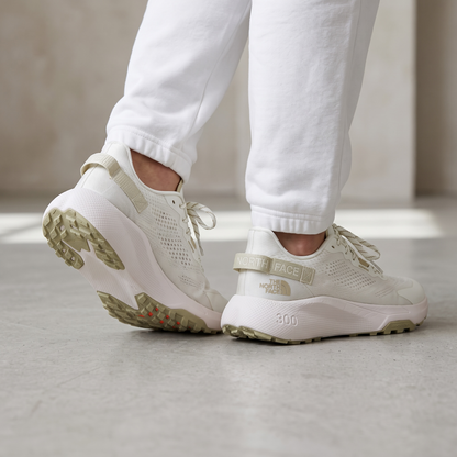 🤍 The North Face VECTIV 300 – Sandstone White Trail Shoes