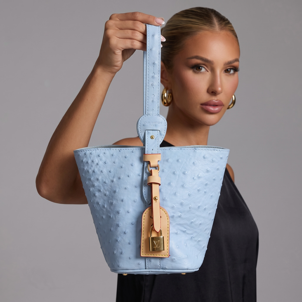 🩵 Louis Vuitton Lockme Bucket Bag – Sky Blue Ostrich Leather ✨