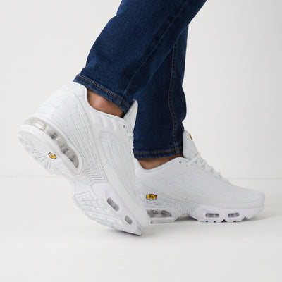 white Nike Tuned Air sneaker with visible air units