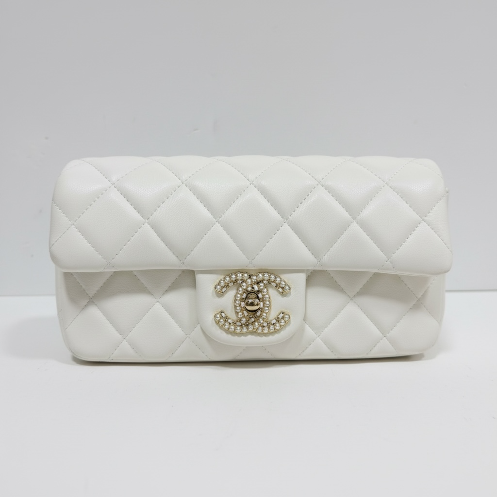 🤍 Chanel White Quilted Pearl CC Flap Bag – Classic Chain Shoulder Bag