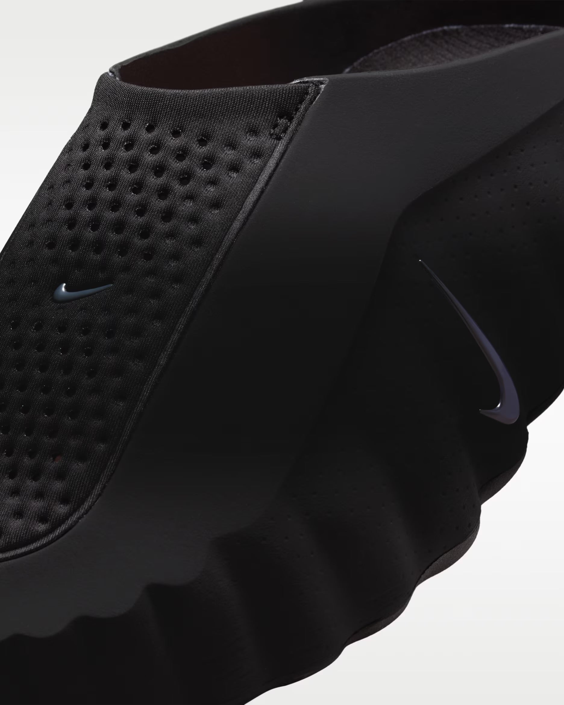 Nike Mind 001 Slides – Futuristic Black Comfort Sandals ⚡🖤 | Lightweight Slip-On Streetwear Slides