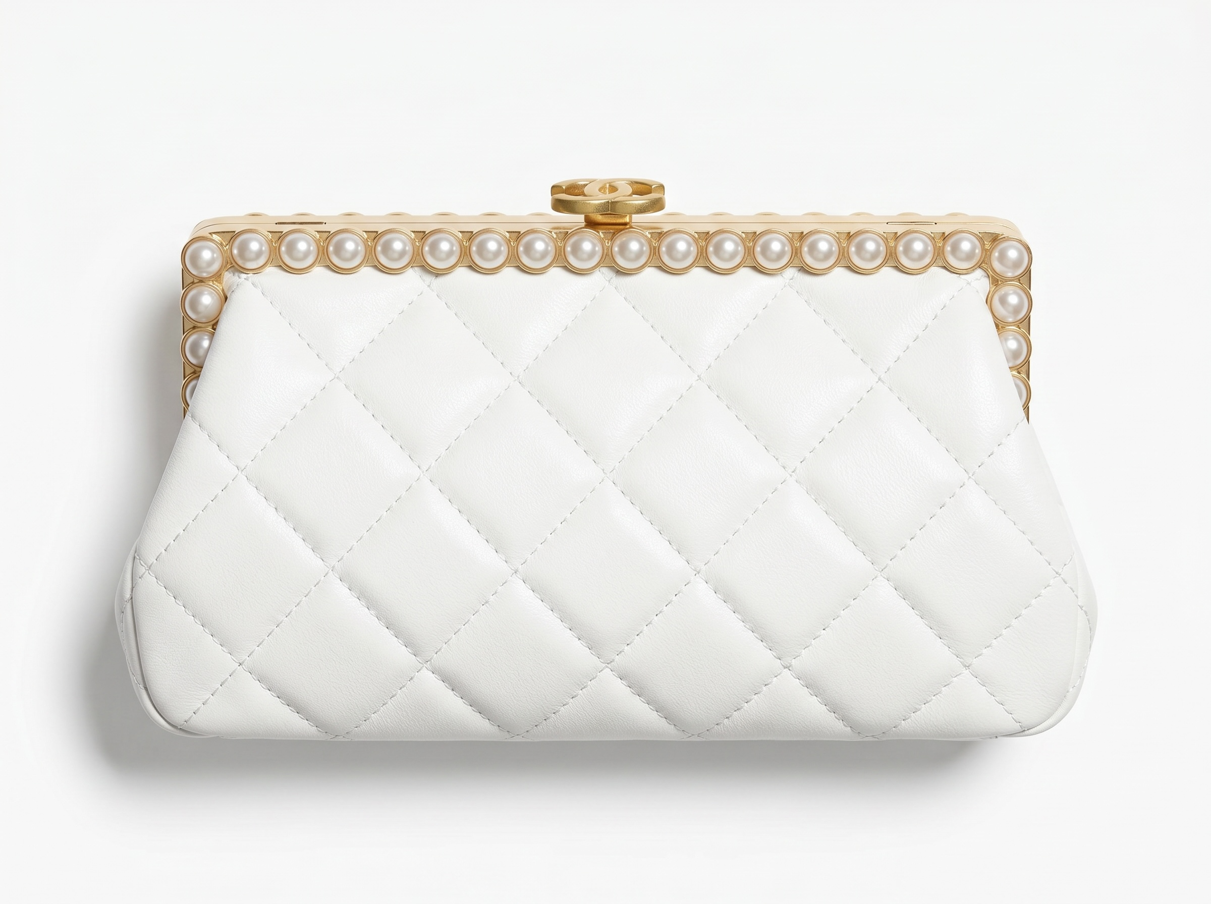🤍 Chanel Pearl Royale Quilted Clutch 🤍
