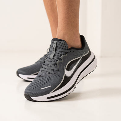 grey Nike Air Winflo 10 running sneaker side view