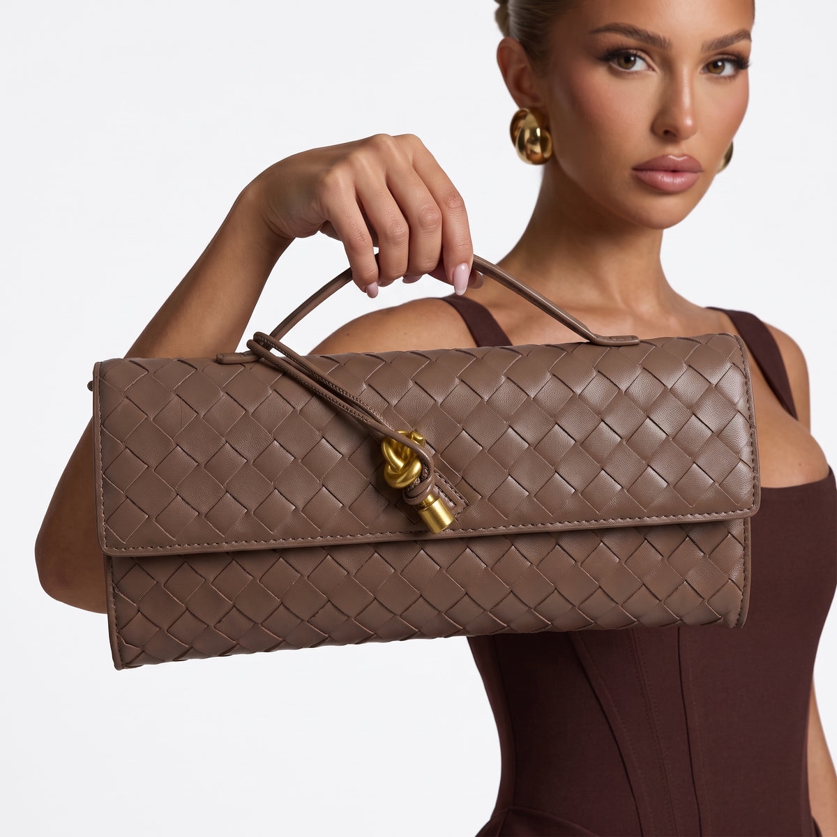 Taupe intrecciato Bottega Veneta Cassette bag with top handle and gold knot hardware