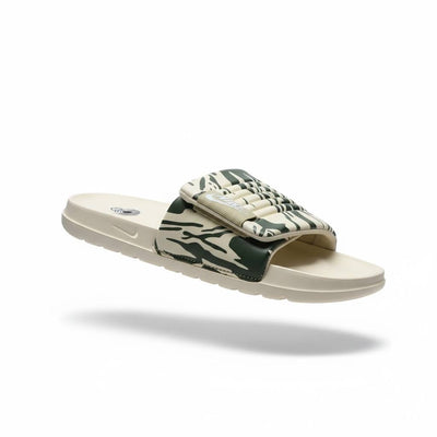 Nike Camo Slides – Beige & Olive Edition 🤍🟢