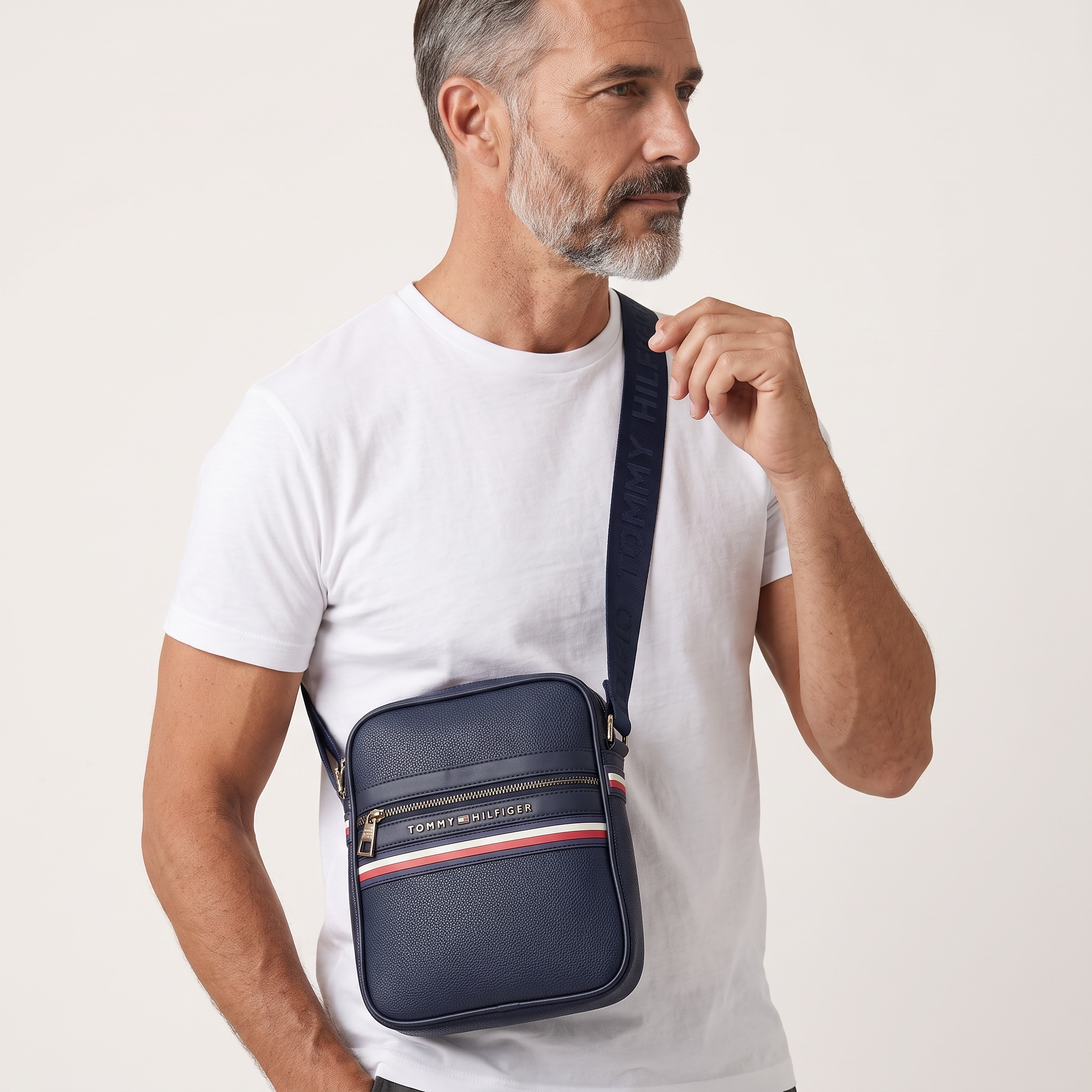 🎒 Tommy Hilfiger Navy Crossbody Bag – Classic Signature Stripe Edition 🇺🇸