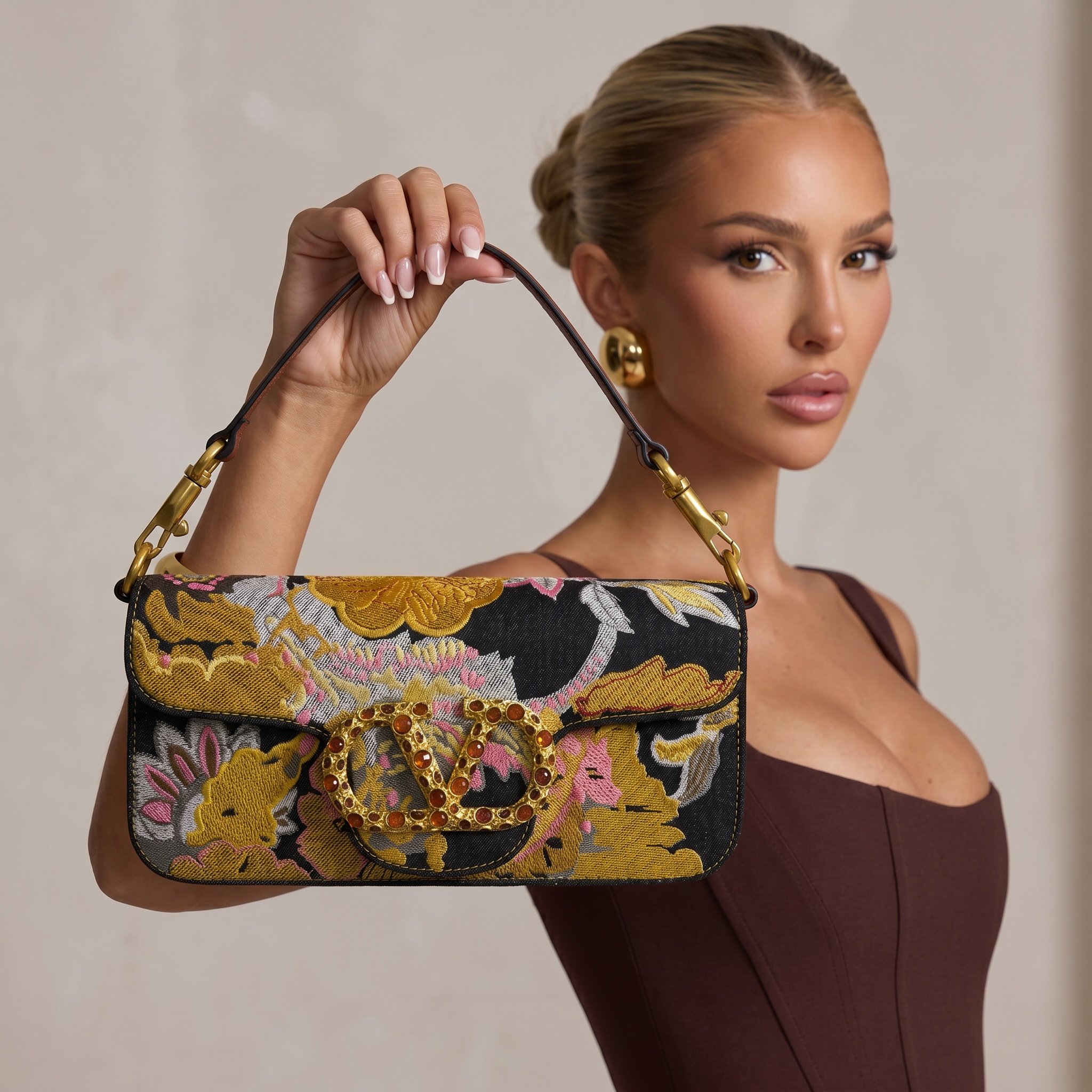 Valentino Garavani Crystal VLogo Floral Embroidered Shoulder Bag ✨🌺