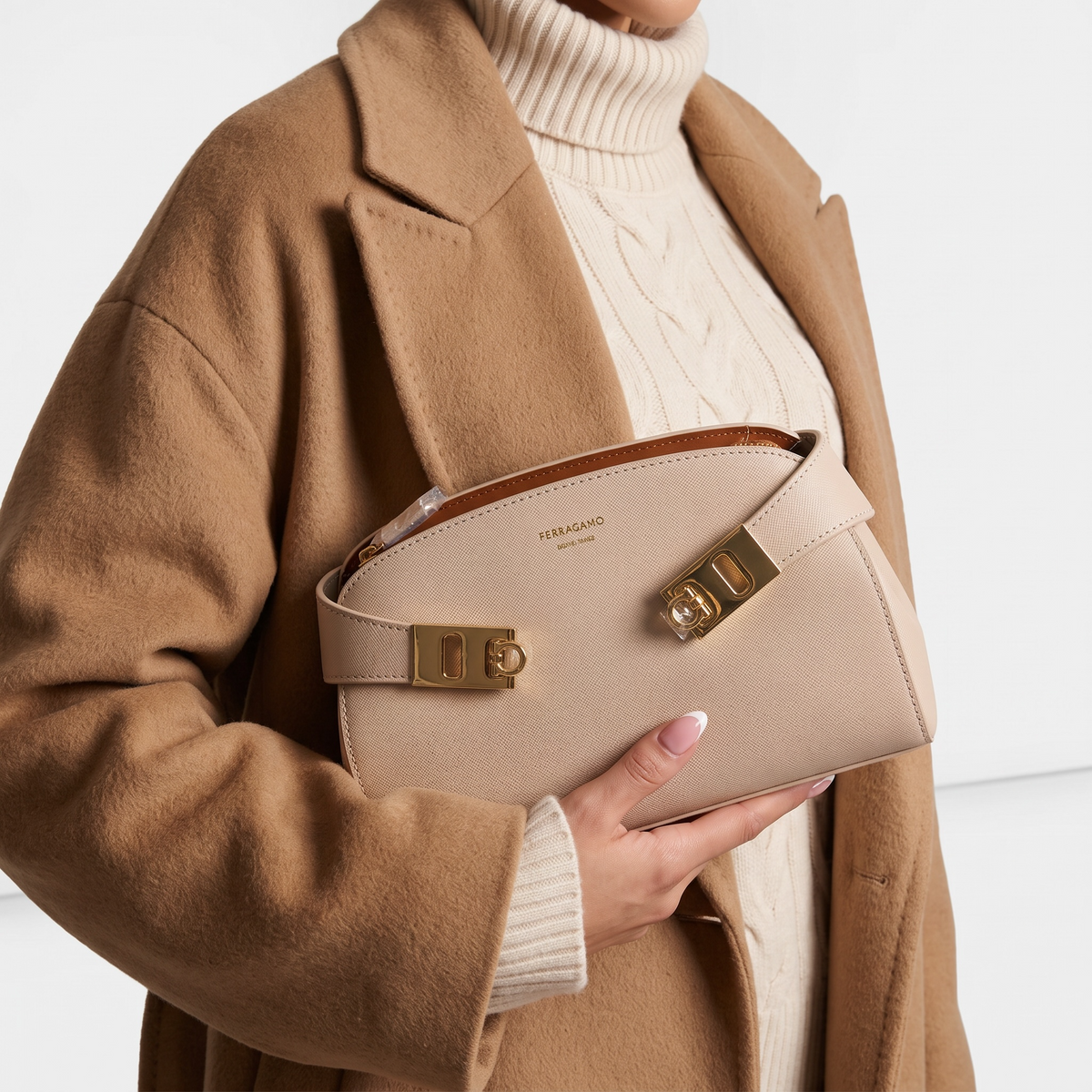 Ferragamo Shoulder Bag – Beige