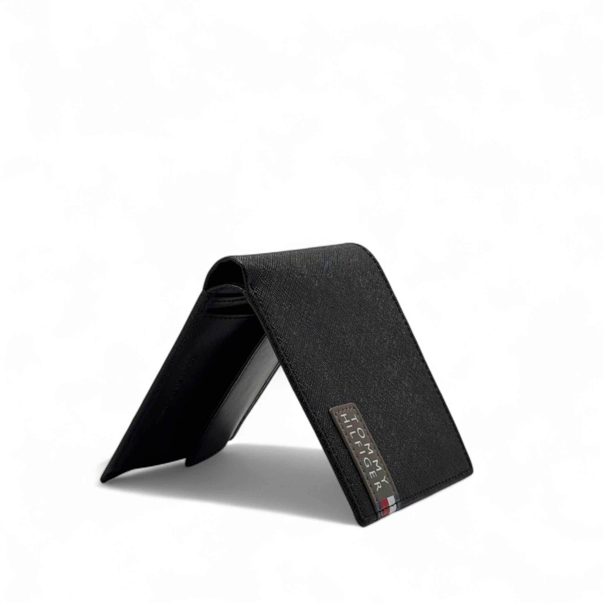 Tommy Hilfiger Black Wallet – Signature Patch Edition 🖤🧵🇺🇸