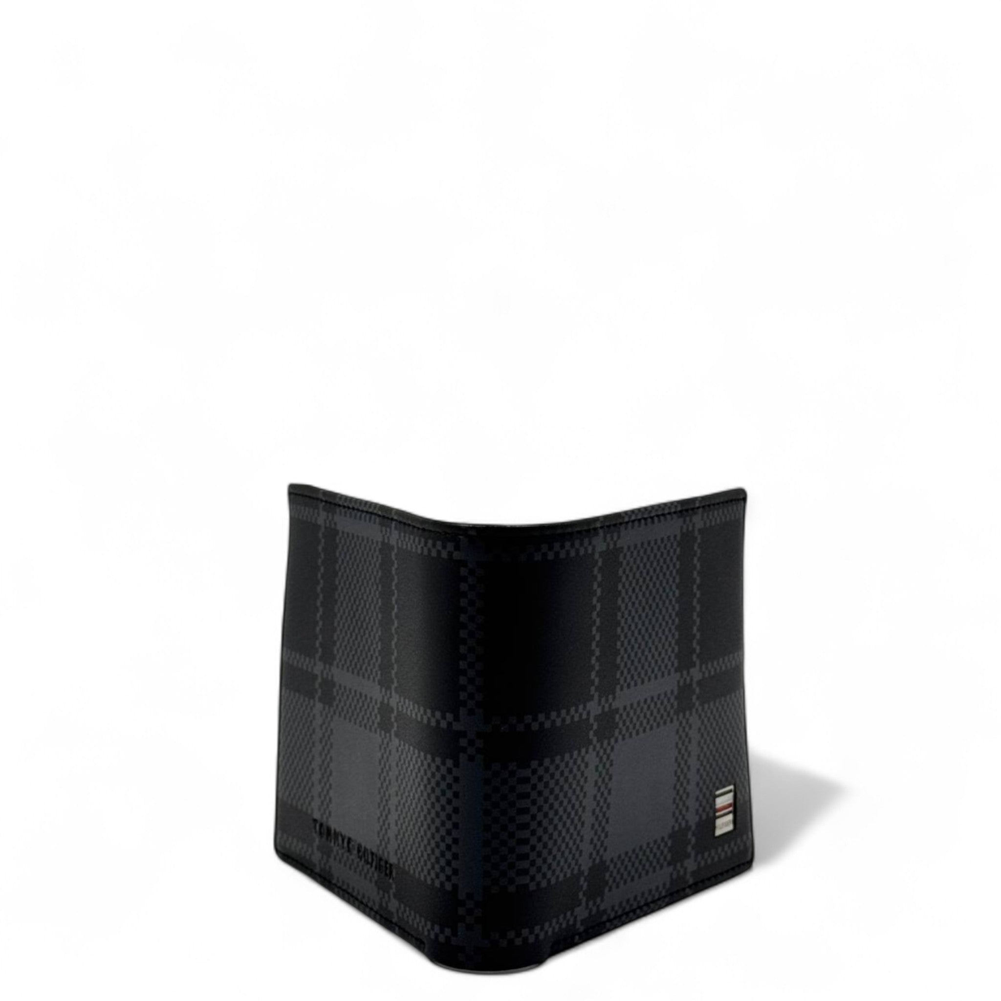 Tommy Hilfiger Black Checkered Print Wallet 🖤🧵
