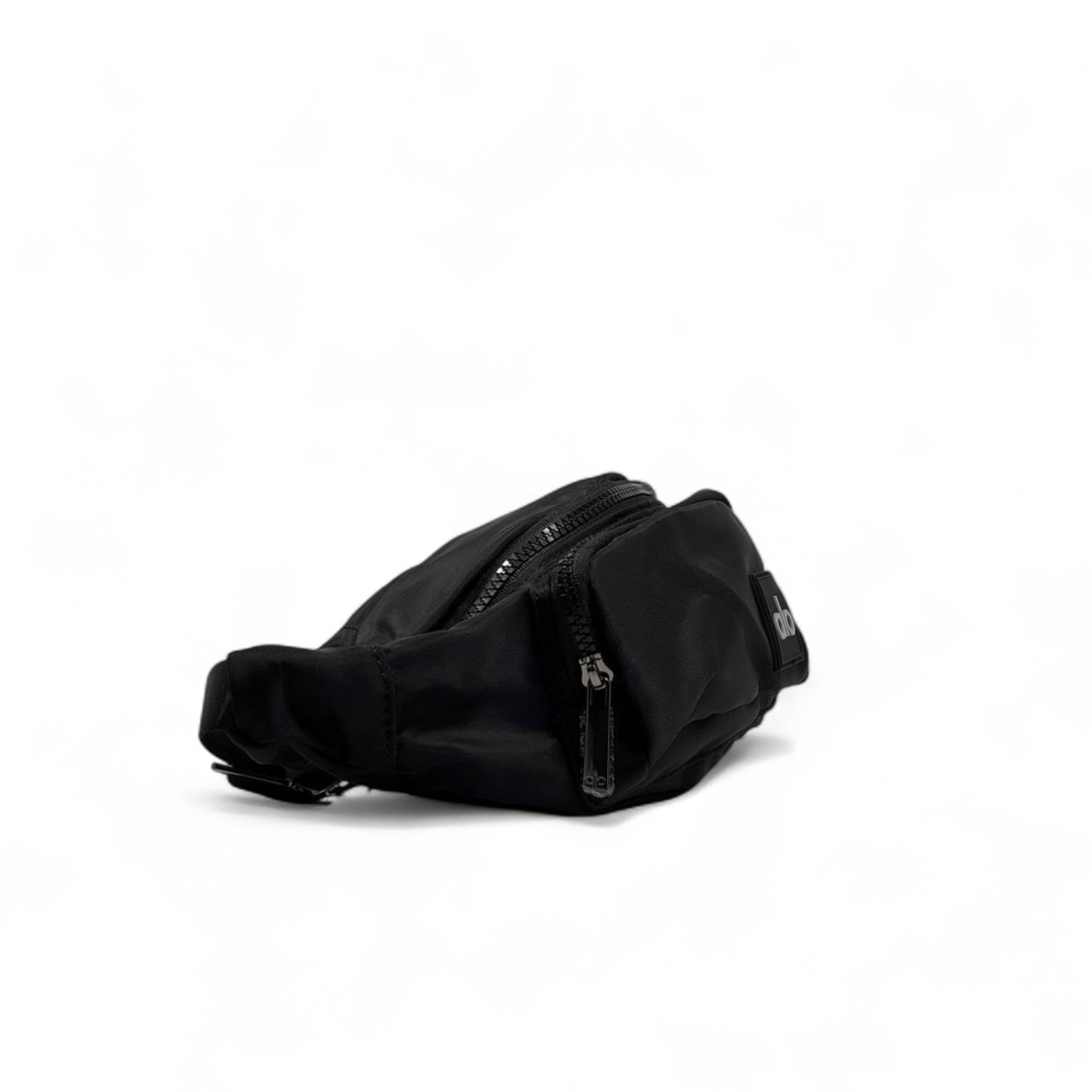 Alo Black Belt Bag – Sleek Streetwear Crossbody 🖤