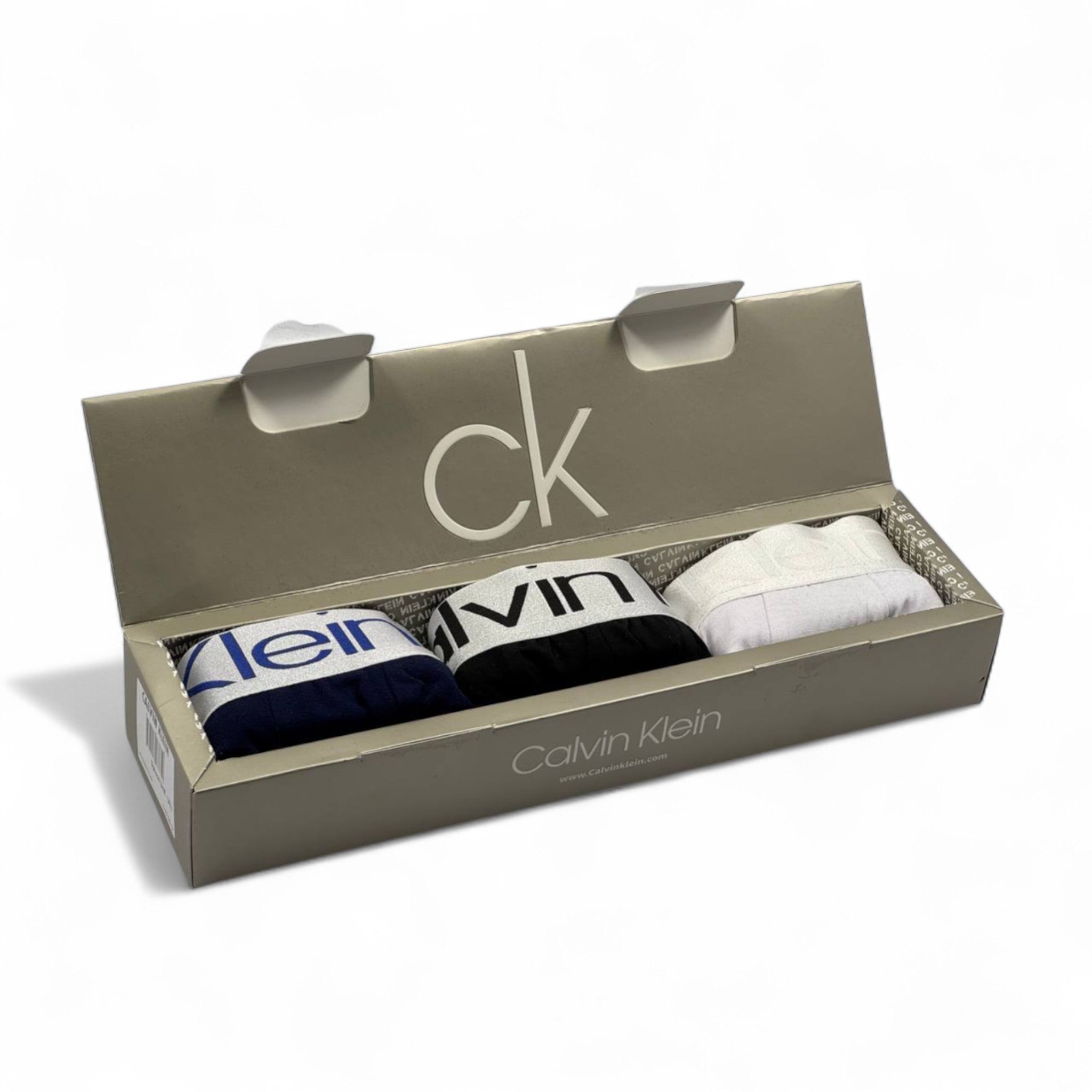 Calvin Klein Boxer Briefs – 3-Pack Timeless Comfort Set 🩲✨