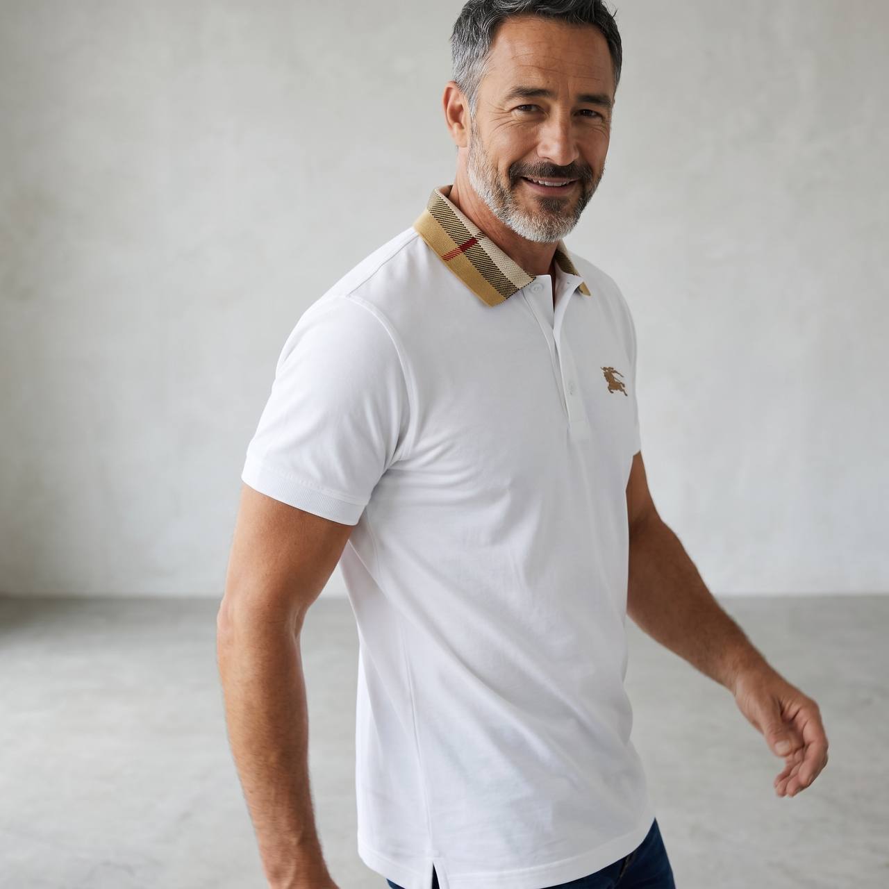 Burberry Check Collar Polo Shirt – White Heritage Edition 🤍✨