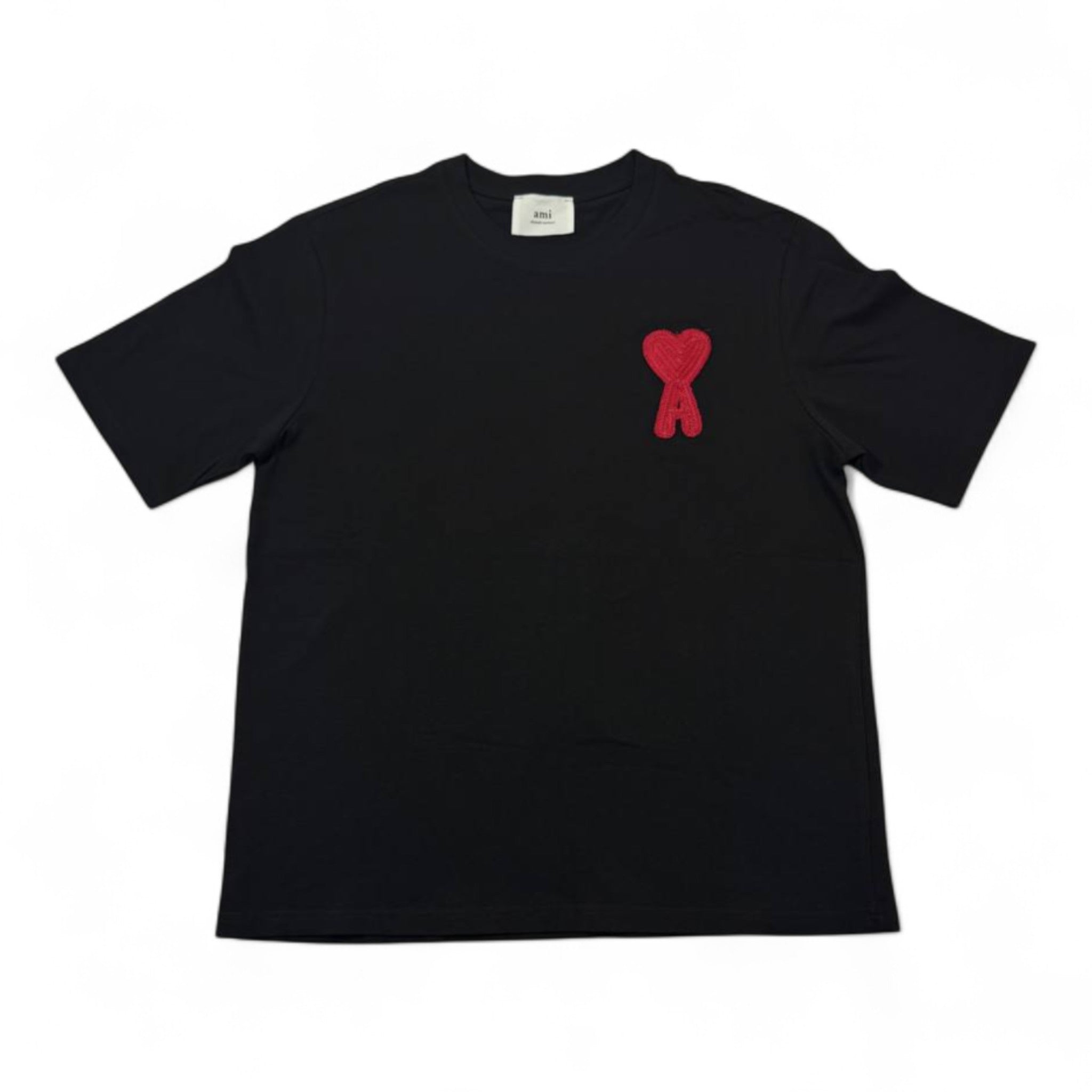❤️ AMI Paris “Ami de Coeur” Black Tee – Signature Heart Patch 🖤
